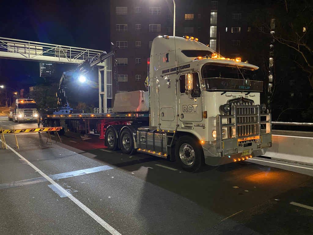 Removing barriers from the Cahill Expressway